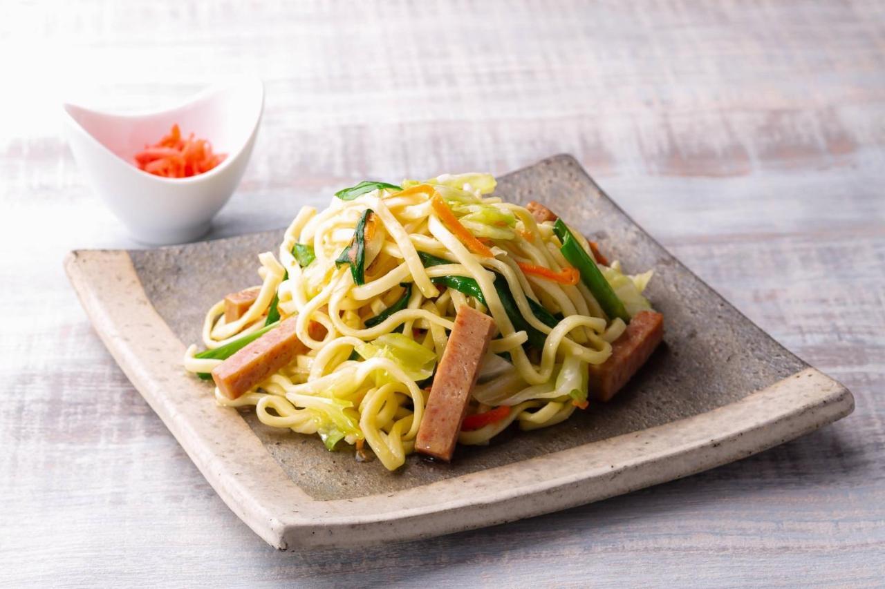 Oriental Hotel Okinawa Resort & Spa Nago Exterior photo Yakisoba