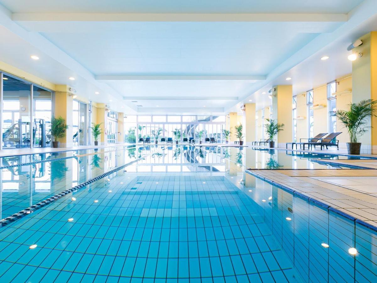 Oriental Hotel Okinawa Resort & Spa Nago Exterior photo Indoor swimming pool