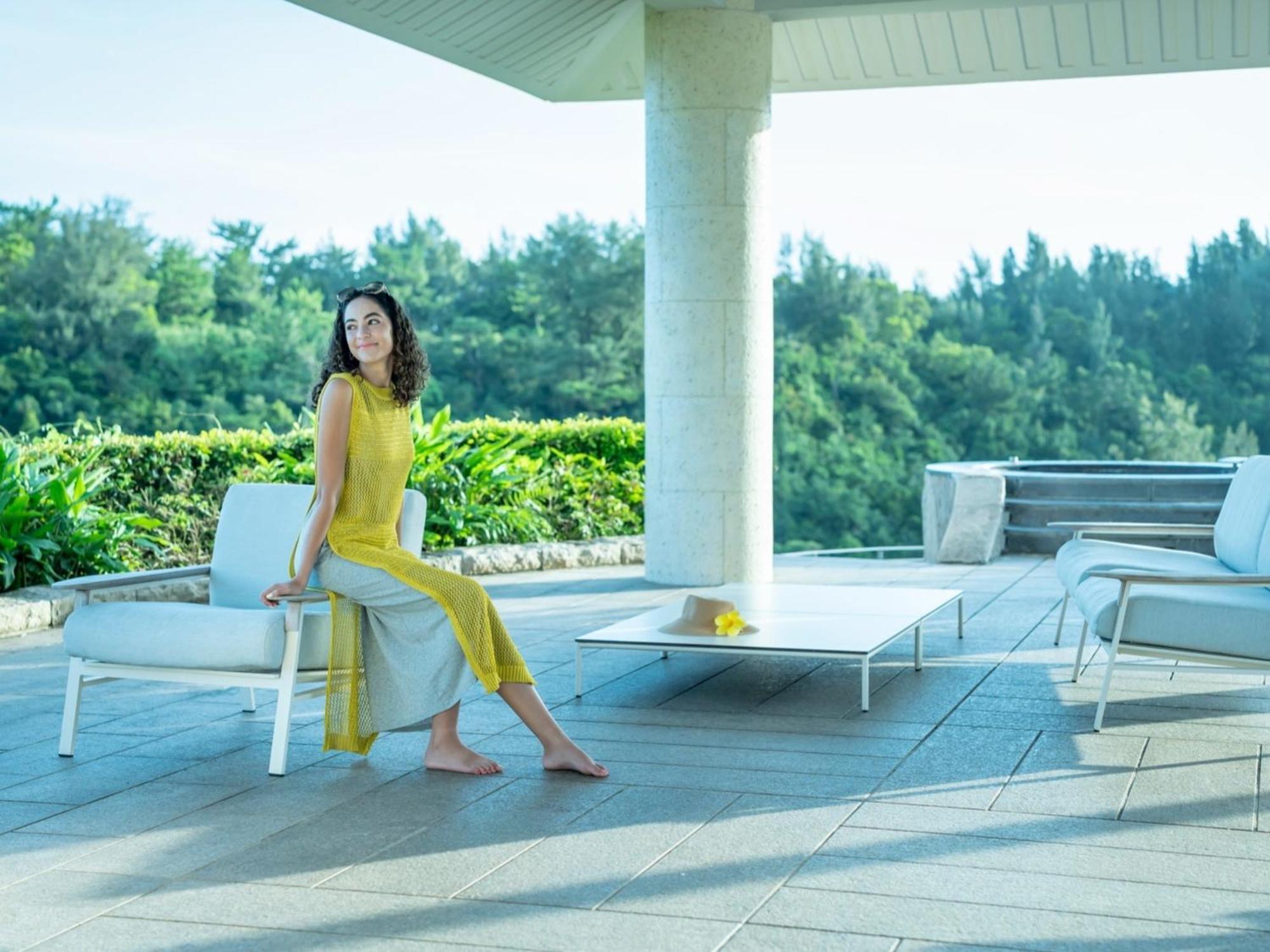 Oriental Hotel Okinawa Resort & Spa Nago Exterior photo Outdoor furniture